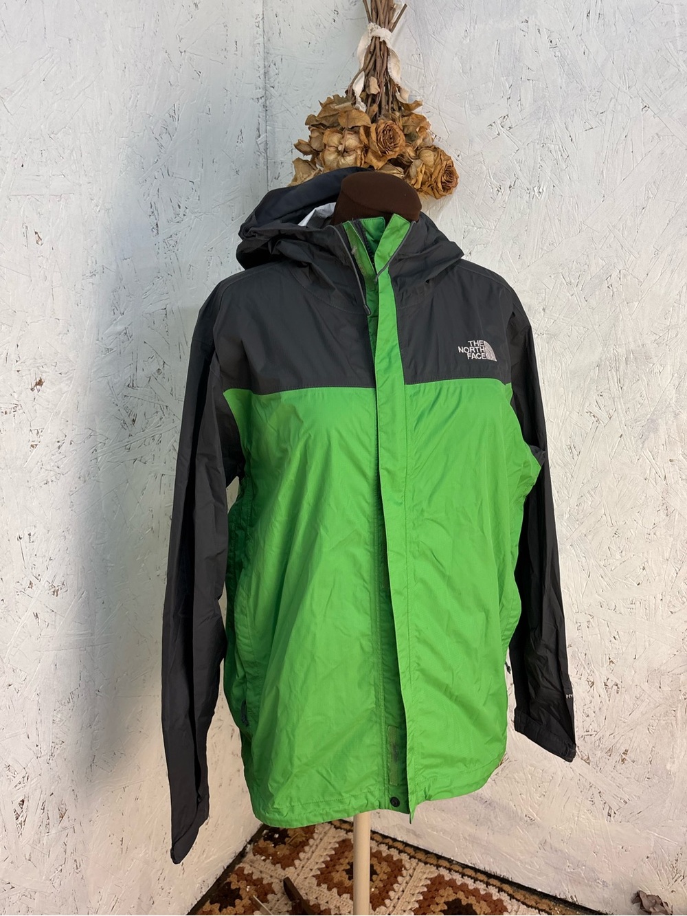 The North Face Hyvent 2.5L Rain Hooded Jacket Grey Green Mens Large